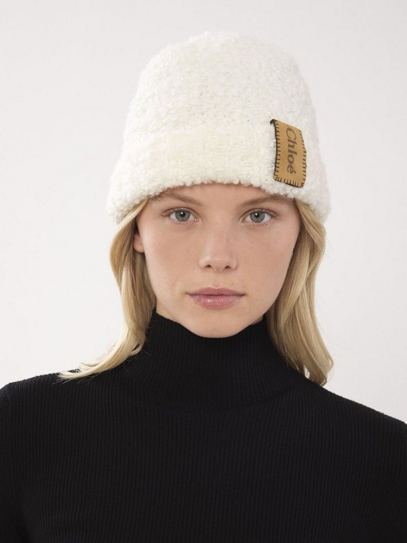 Chloe Curly Knit Beanie Şapkalar Bej Rengi | CHE-SR14475